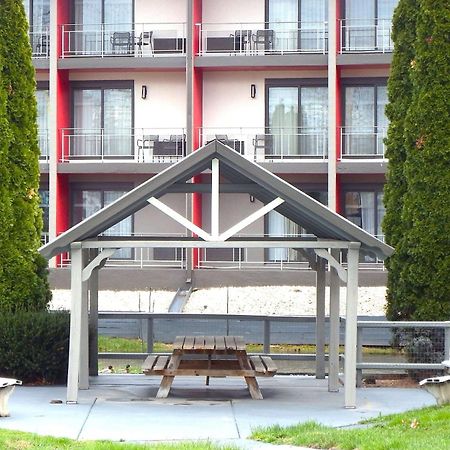 Hawthorn Extended Stay By Wyndham Chambersburg Exterior photo