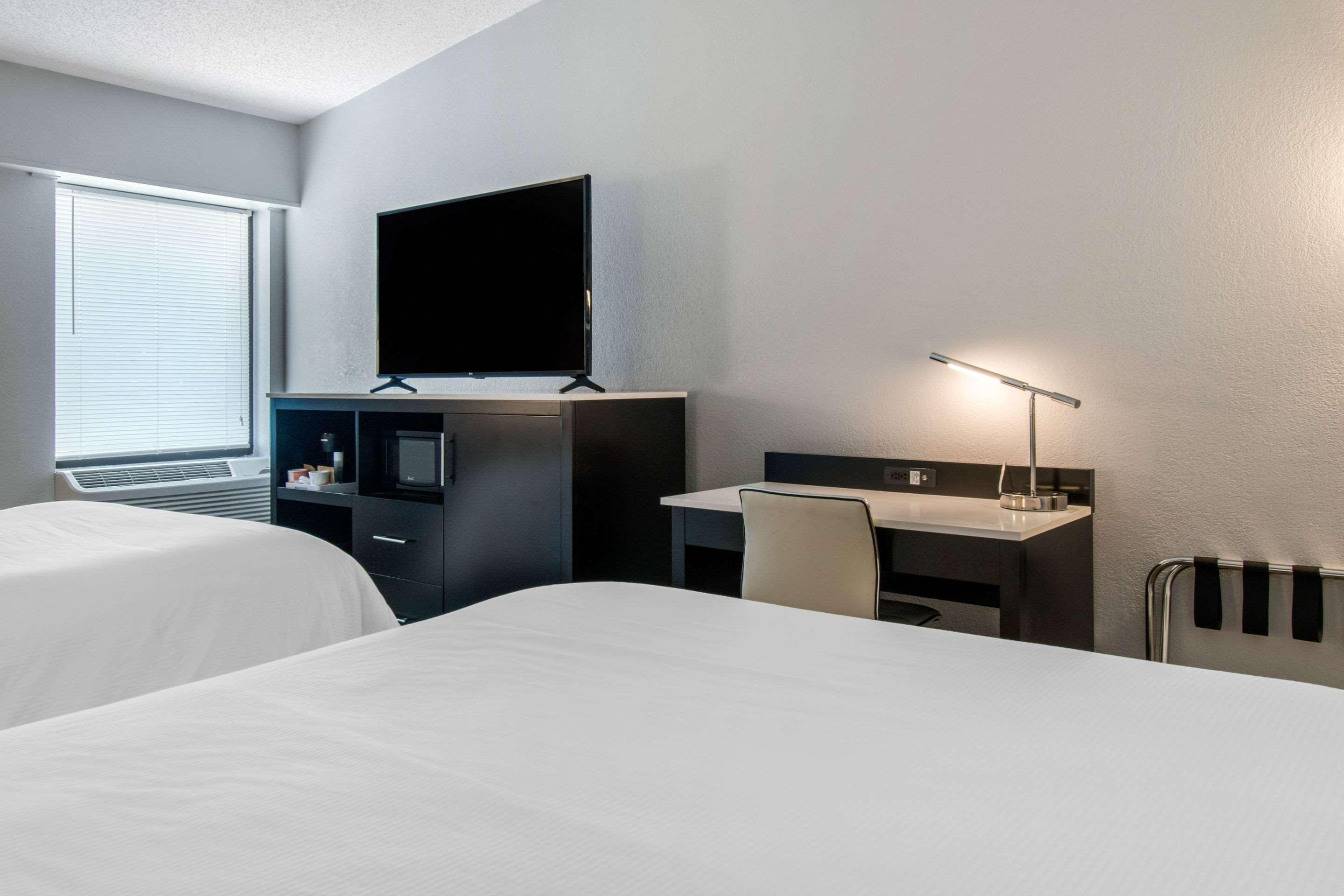 Hawthorn Extended Stay By Wyndham Chambersburg Exterior photo