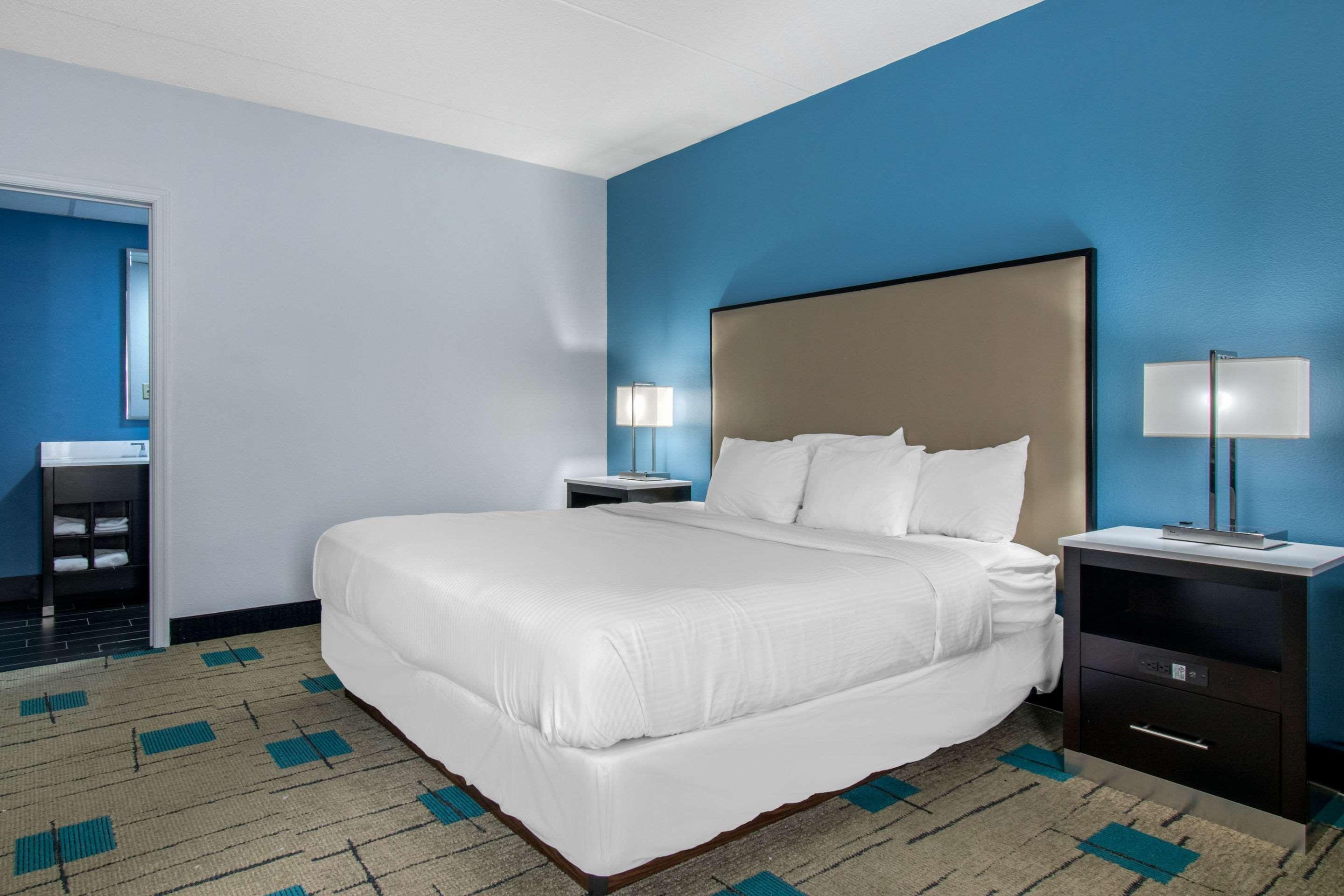 Hawthorn Extended Stay By Wyndham Chambersburg Exterior photo
