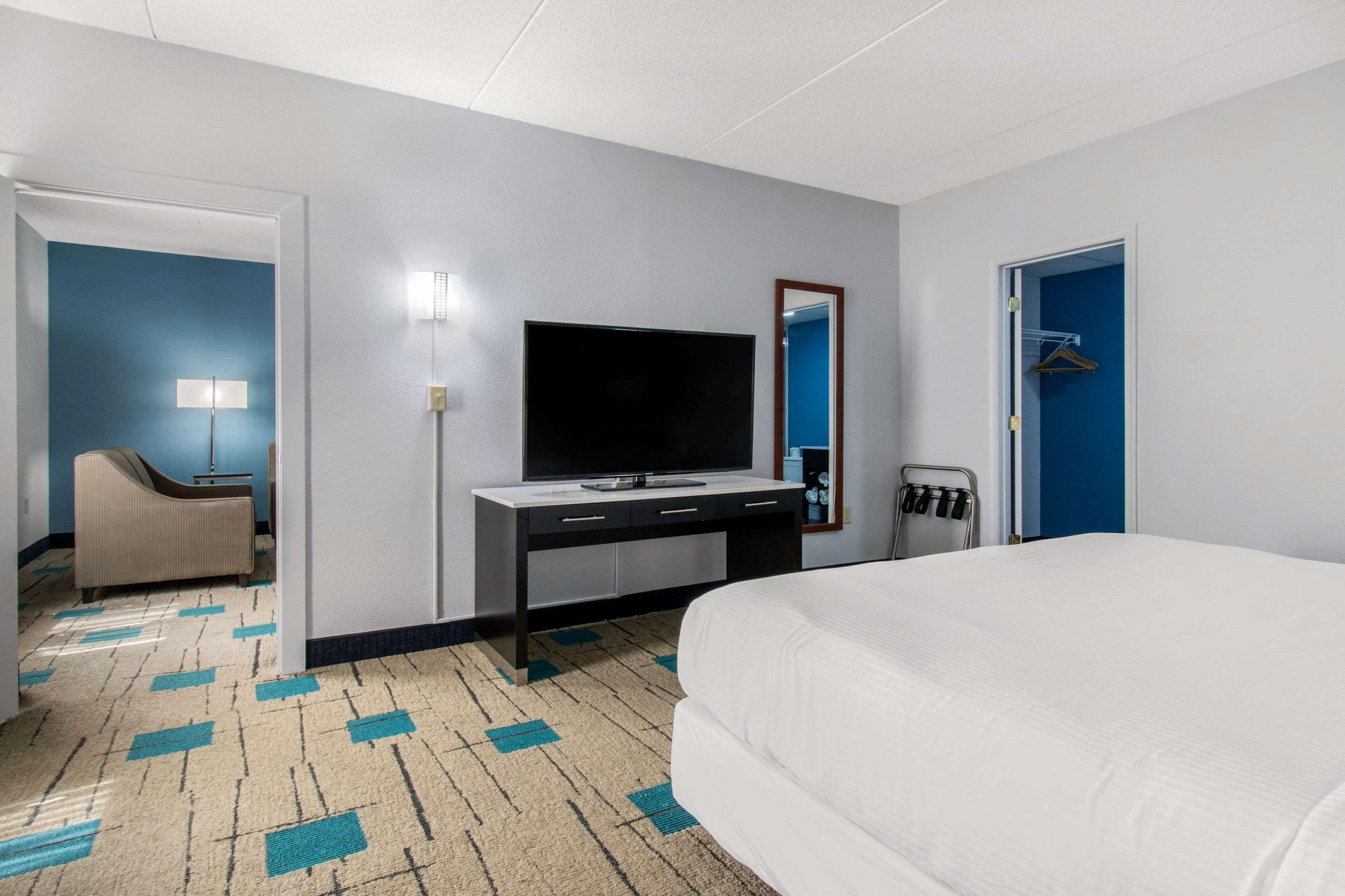 Hawthorn Extended Stay By Wyndham Chambersburg Exterior photo